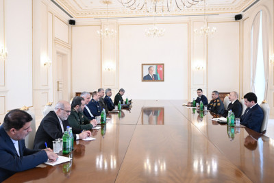 Azərbaycan Prezidenti İranın müdafiə və silahlı qüvvələrə dəstək nazirini qəbul edib