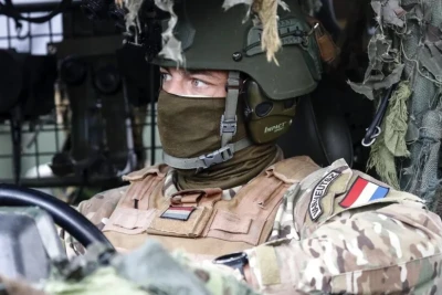 Niderland "genişmiqyaslı münaqişə"yə hazırlaşır