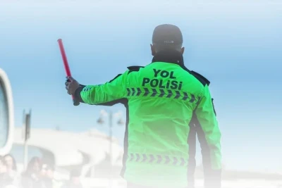 Yol polisi sürücülərə xəbərdarlıq edib