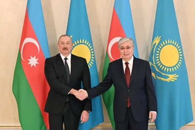 İlham Əliyev Tokayevi Qazaxıstanda referendumun başa çatması münasibətilə təbrik edib