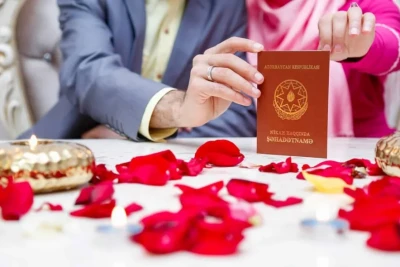 Azərbaycanda 6 kişi xanımının soyadını buna görə götürübmüş – SƏBƏBLƏR