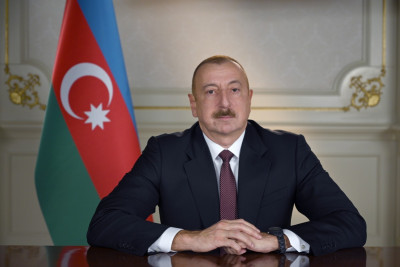 Azərbaycan lideri Gürcüstan Prezidentini təbrik edib