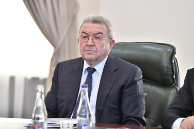 Misir Mərdanov: "Müəllimlərin vahid forma geyinməsinə nail ola bilsək, çox yaxşı olar"