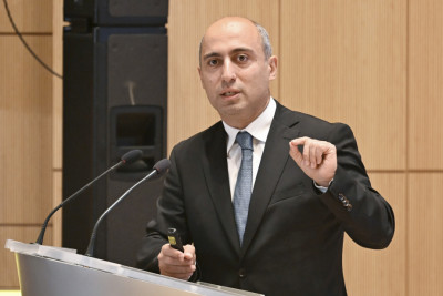 Nazir PISA 2025-də oxu savadlılığı üzrə nəticələr barədə məlumat verib