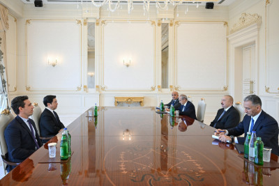 Prezident İlham Əliyev Çin və İtaliya şirkətlərinin rəhbər şəxslərini qəbul edib