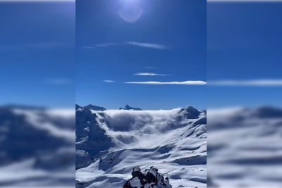 Elbrus dağında nadir nadir təbiət hadisəsi: "Bulud şəlaləsi" - VİDEO