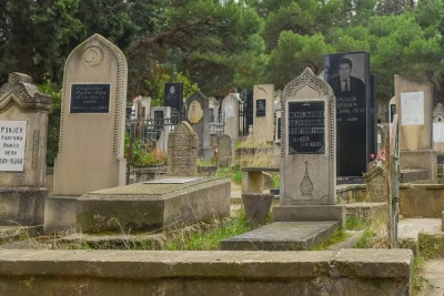 Ölümündən əvvəl 3200 manatlıq başdaşı sifariş etdi - Əkbərin müəmmalı intiharı