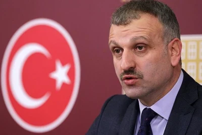 Ərdoğanın baş müşaviri Oqtay Saral istefa verir? Türkiyə mediasında yeni iddia