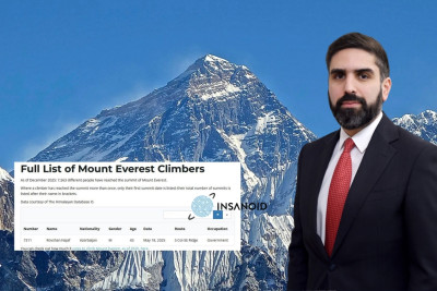 Azərbaycanlı məmur Everestə qalxıb