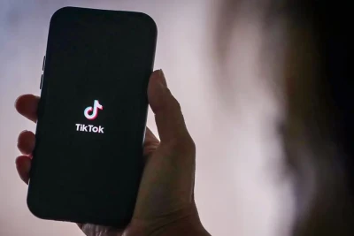 Bərdədə müəllimə "TikTok"dakı təhqirə görə cəzalandırıldı